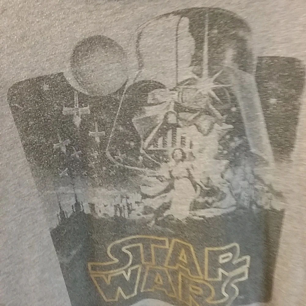 Star Wars Gray Graphic Shirt - Picture 3 of 7